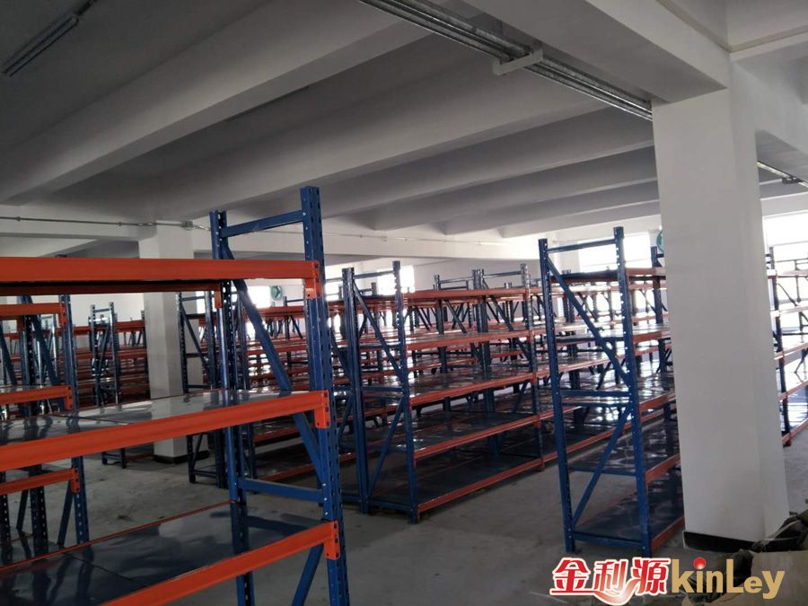 電力燃?xì)庑袠I(yè)倉庫-擱板式貨架