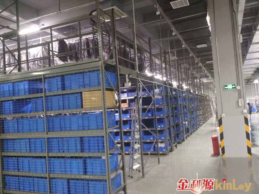 跨境物流行業(yè)倉庫-閣樓式貨架(圖2)